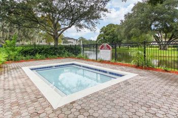 Wading pool